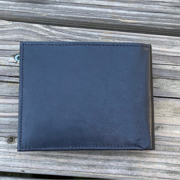 Stone Mountain US Flag genuine leather wallet brand new in box - Picture 4 of 12